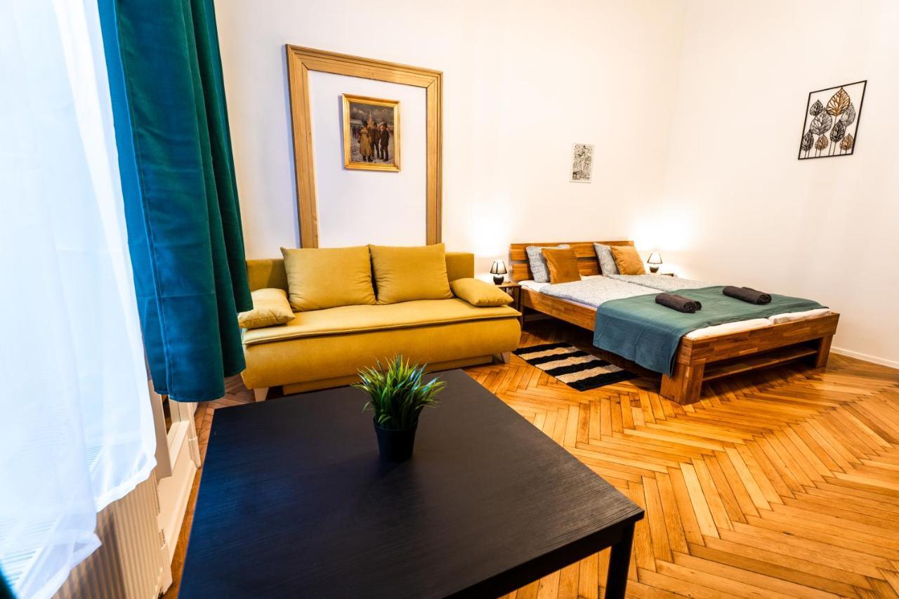 Palace Quarter Suite Budapest Ngoại thất bức ảnh