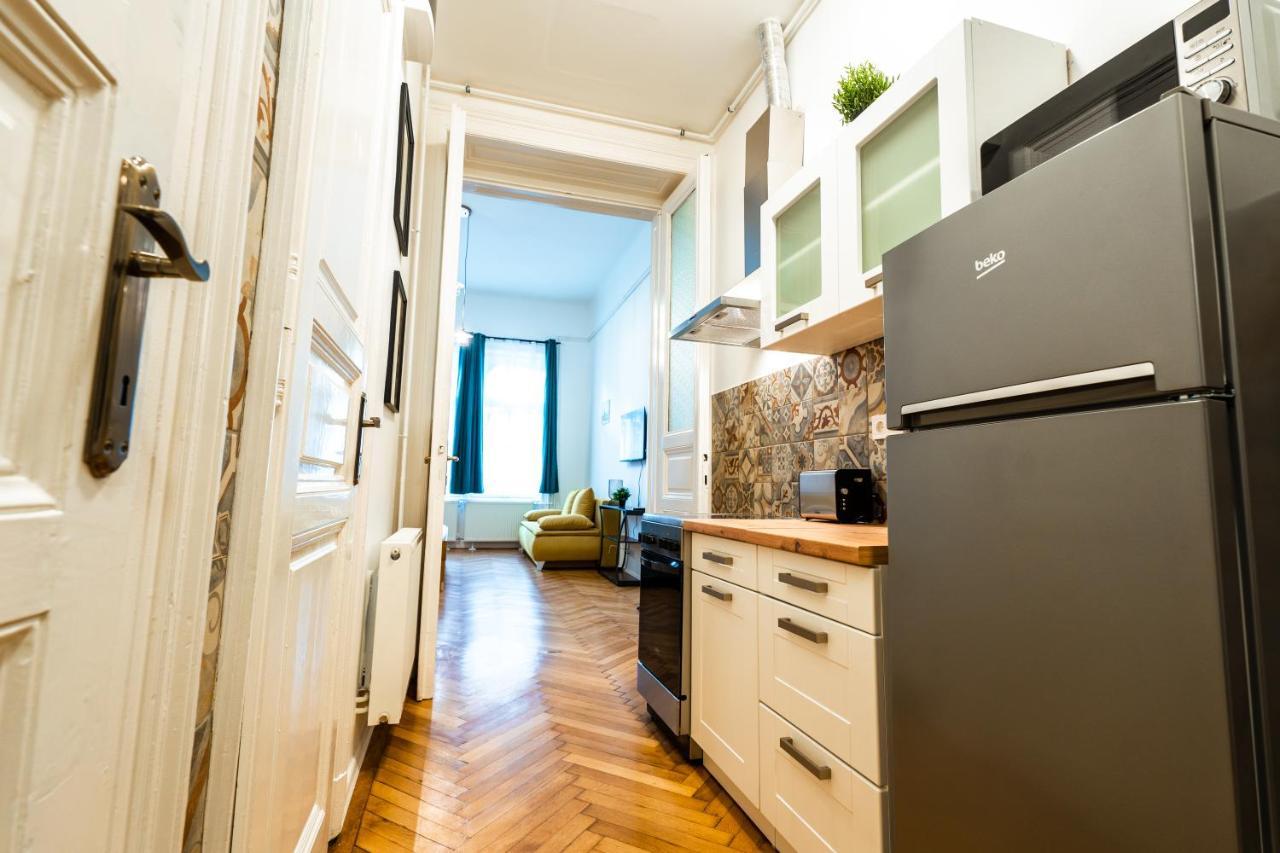 Palace Quarter Suite Budapest Ngoại thất bức ảnh