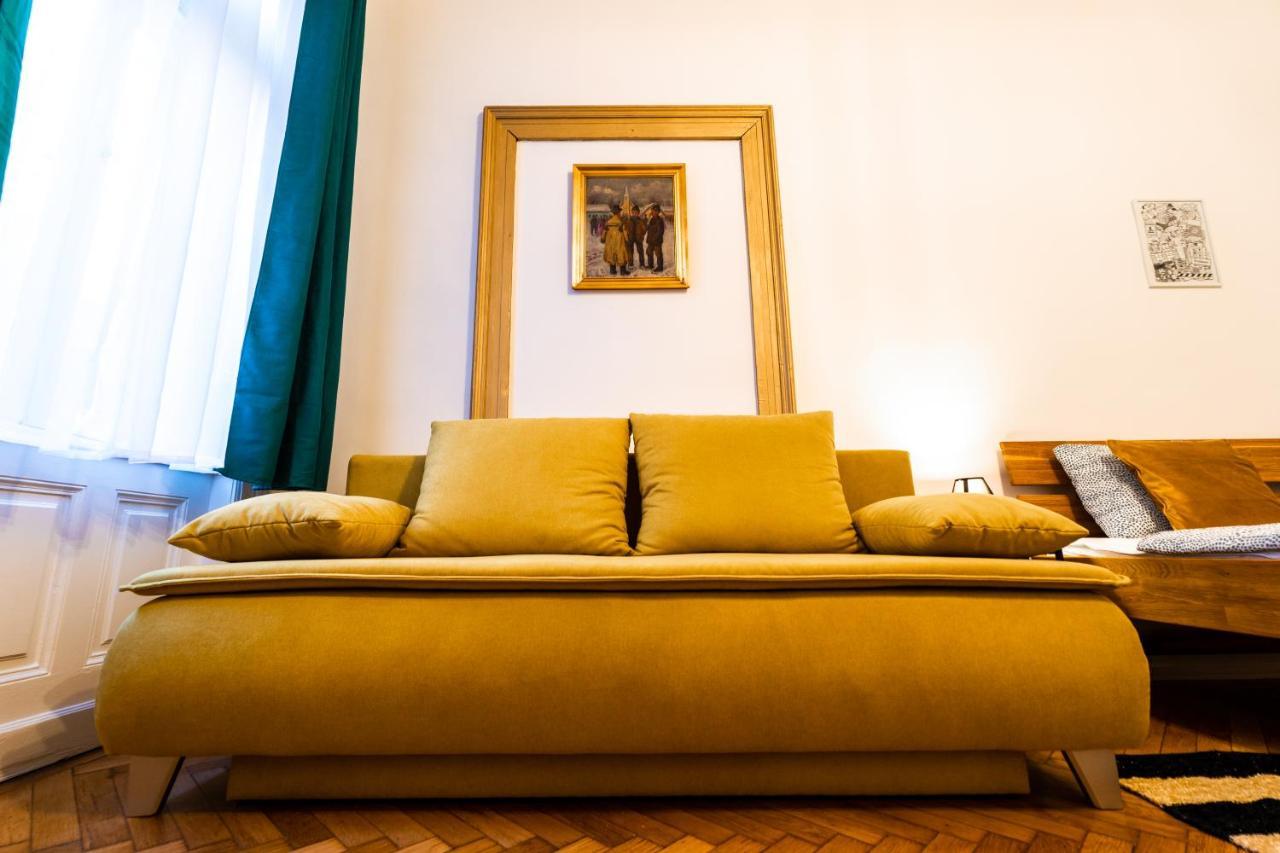 Palace Quarter Suite Budapest Ngoại thất bức ảnh